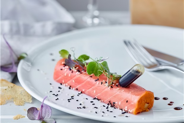 Ролл из тунца с печеным бататом и соусом терияки