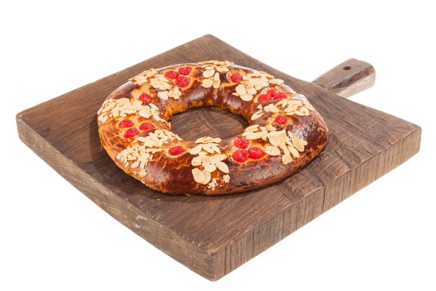 Испанский праздничный пирог роскон-де-рейес