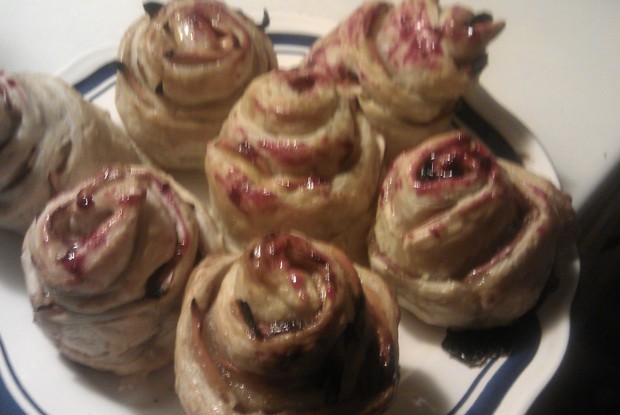 Розочки с яблоками