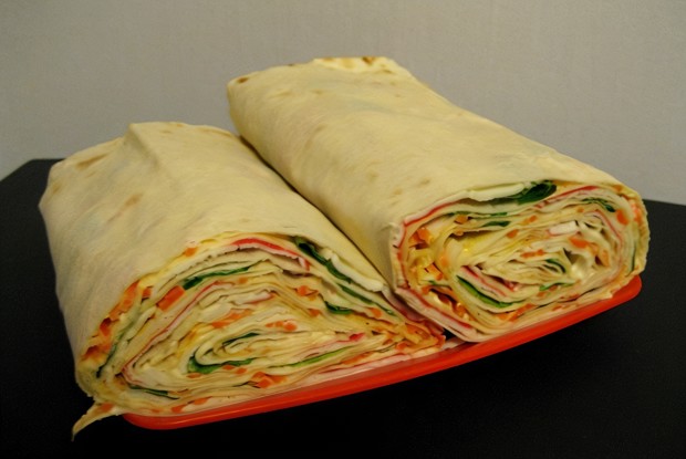 Рулет с крабовыми палочками