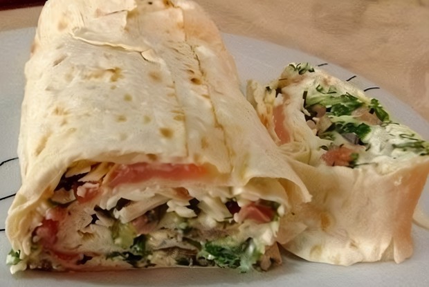 Рулет с семгой в лаваше