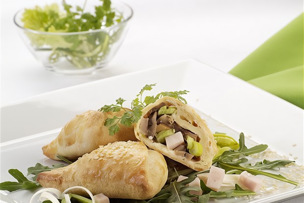 Рулеты куриные фаршированные грибами