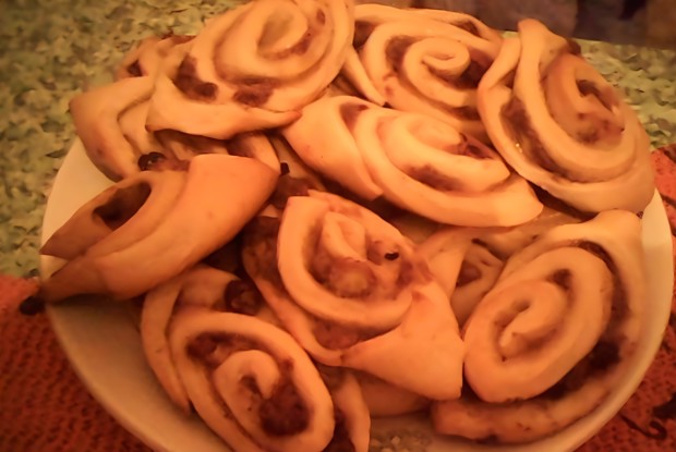 Рулетики на кефире с ягодами