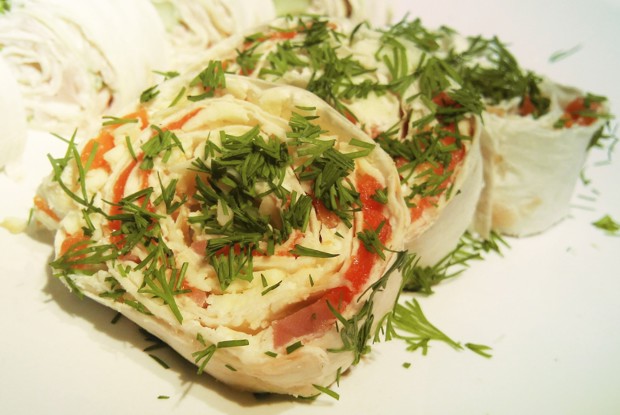 Рулеты из лаваша с красной рыбой и творожным сыром