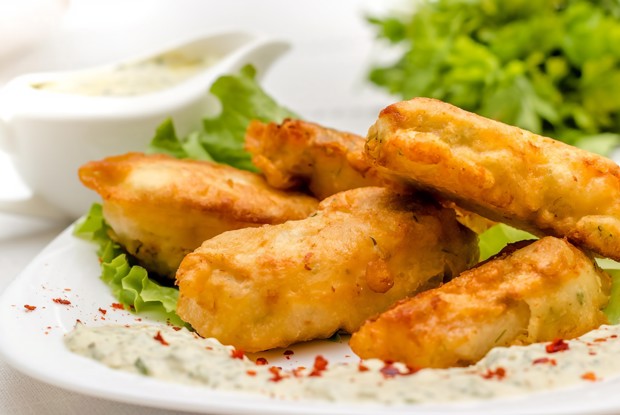 Рыба в кляре на минералке