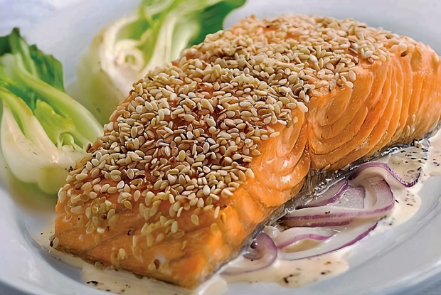 Рыба в кунжуте с имбирем