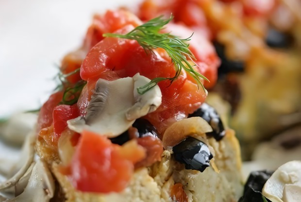 Рыбная запеканка с шампиньонами и шпинатом