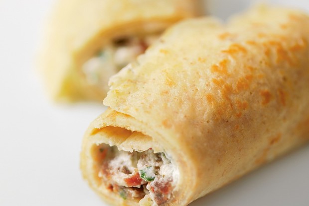 Ржаные блинчики с творожным сыром и инжиром