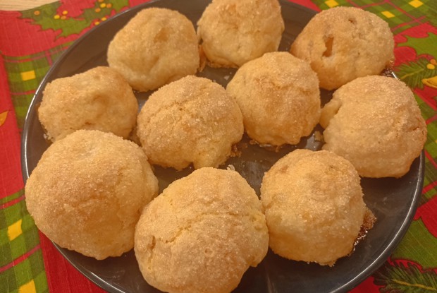 Сахарное печенье с яблочным кремом