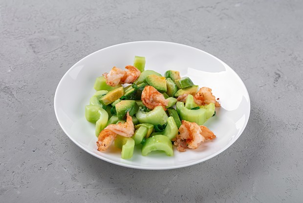 Салат «Бора-Бора» с тигровыми креветками