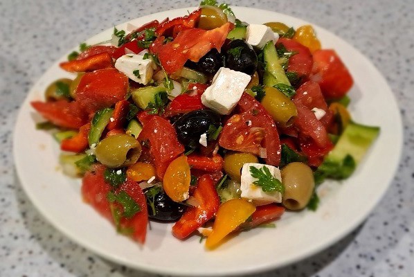 Салат греческий