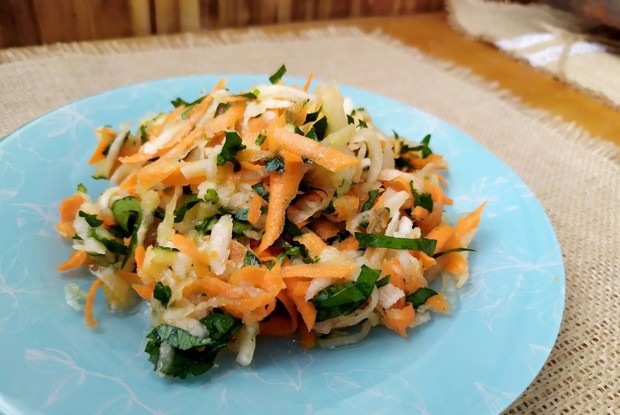 Салат из дайкона