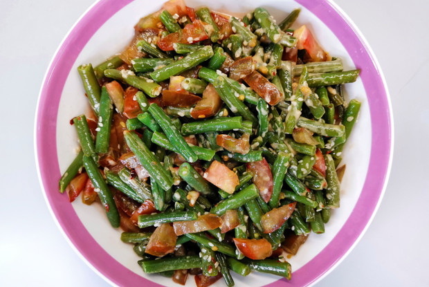 Салат из фасоли по-французски