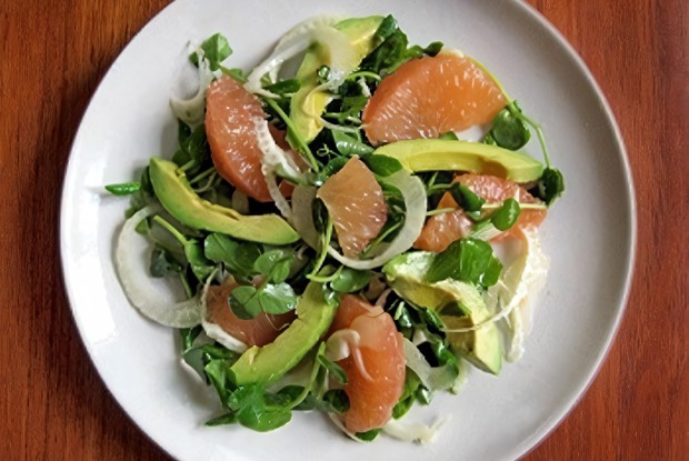 Салат из фенхеля, авокадо и грейпфрута