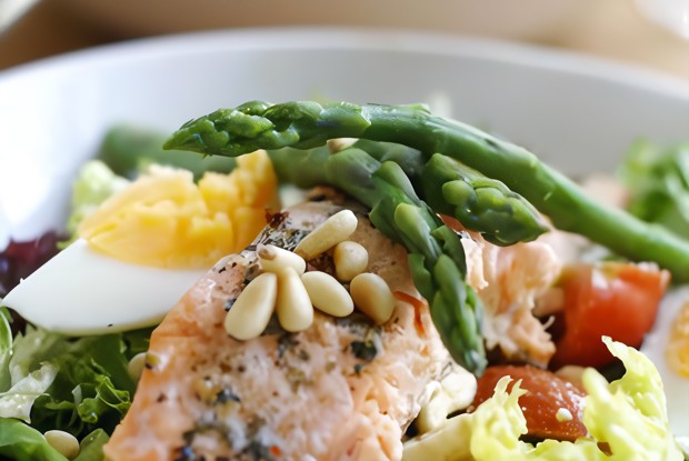 Салат из горбуши с картофелем и перцем