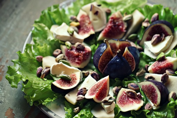 Салат из инжира и груш