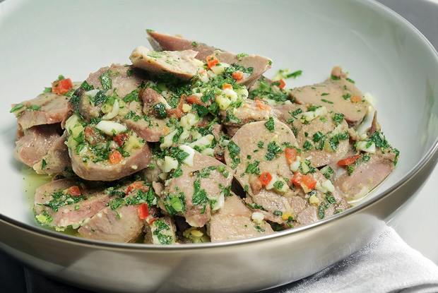 Салат из языка ягненка