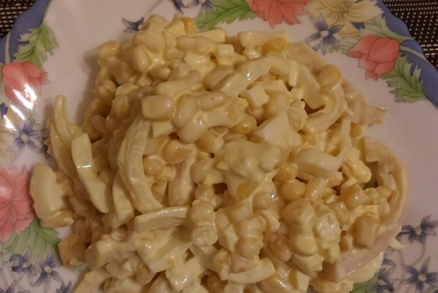 Салат из кальмаров «Нежный»