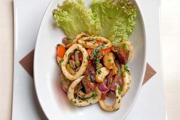 Салат из кальмаров по-тайски