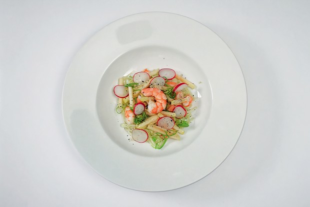 Салат из капусты с креветками