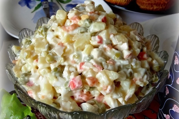 Салат из крабовых палочек с картофелем и морковью