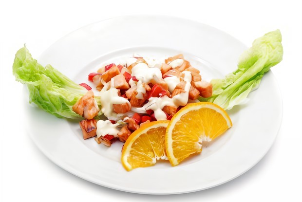 Салат из курицы с фруктами