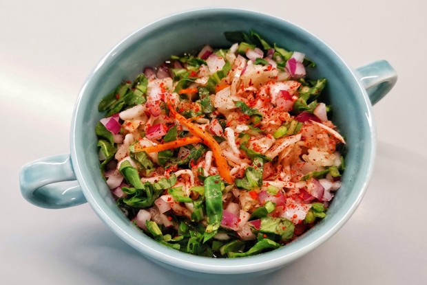 Салат из квашеной капусты