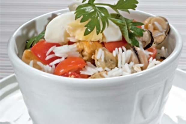 Салат из мидий с ананасом