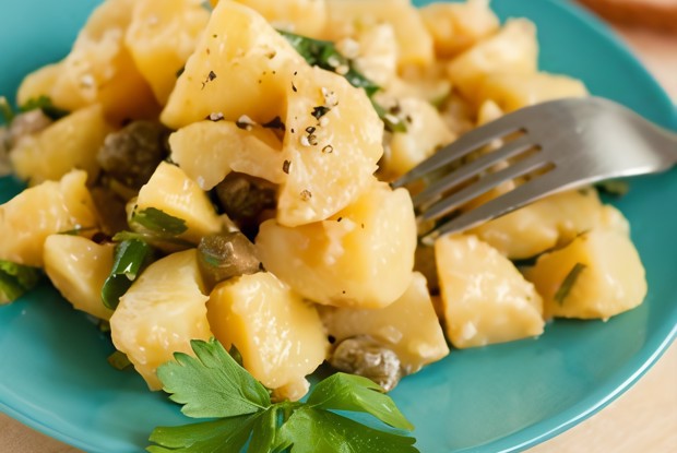 Салат из молодого картофеля с гуакамоле