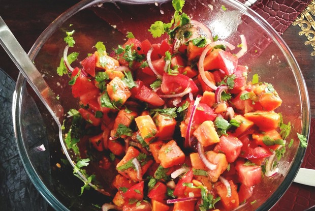 Салат из папайи и помидоров