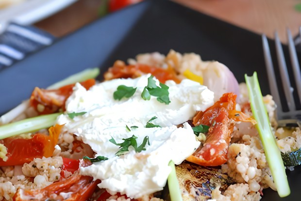 Салат из печеных овощей и феты