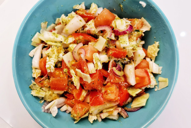 Салат из пекинской капусты с песто