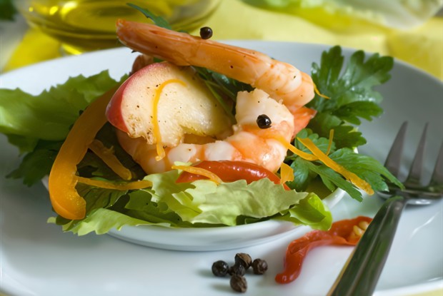 Салат из рукколы с креветками