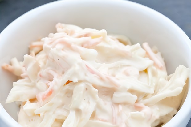 Салат из сельдерея с йогуртом