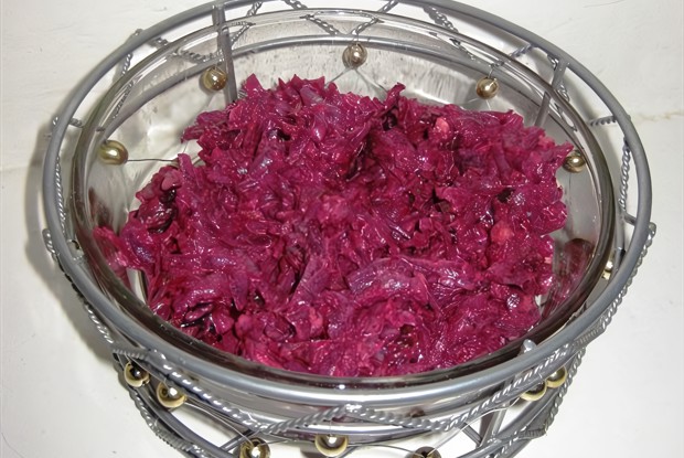 Салат из свеклы и чернослива