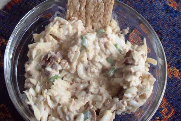 Салат из тунца с сельдереем