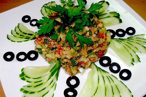 Салат «Мисс курочка ряба»