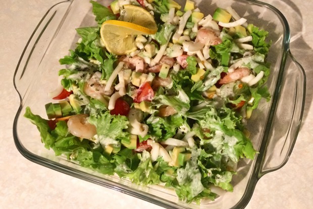 Салат Морской с кальмарами и креветками