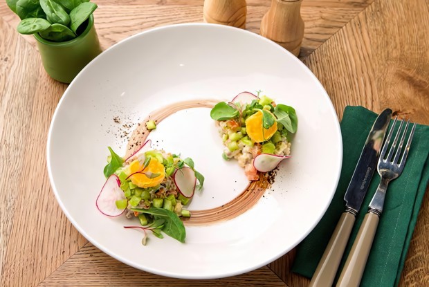 Салат «Оливье» с языком телёнка и хрустящим желтком