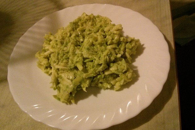 Салат с авокадо и сыром