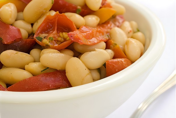 Салат с белой фасолью