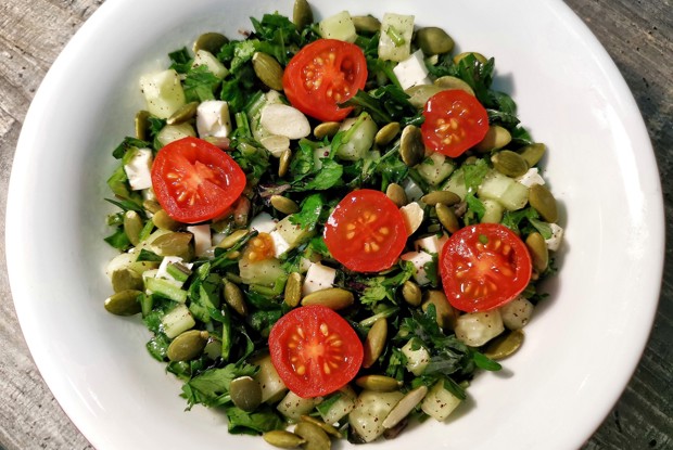 Салат с брынзой