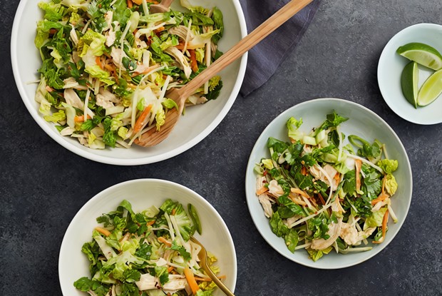 Салат с курицей и капустой