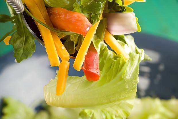 Салат с маринованным салатом пак-чой