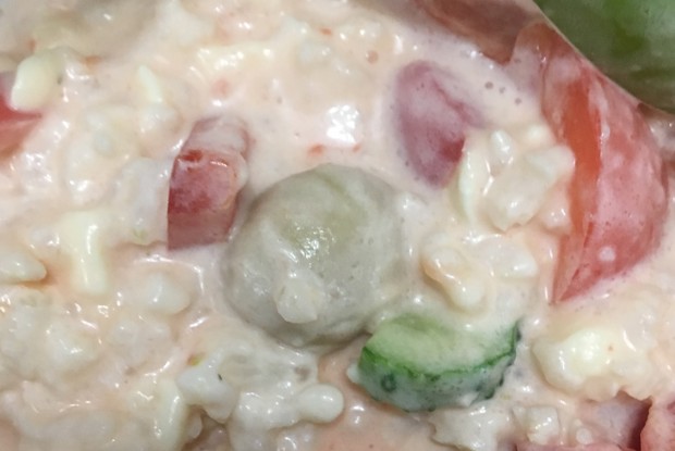 Салат с маринованными грибами, рисом и сыром