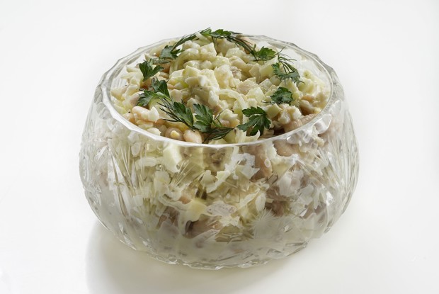 Салат с минтаем и яблоком