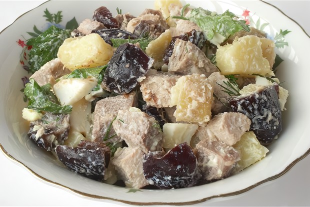 Салат с мясом