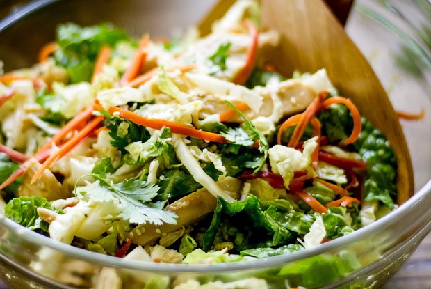 Салат с помидорами и пекинской капустой