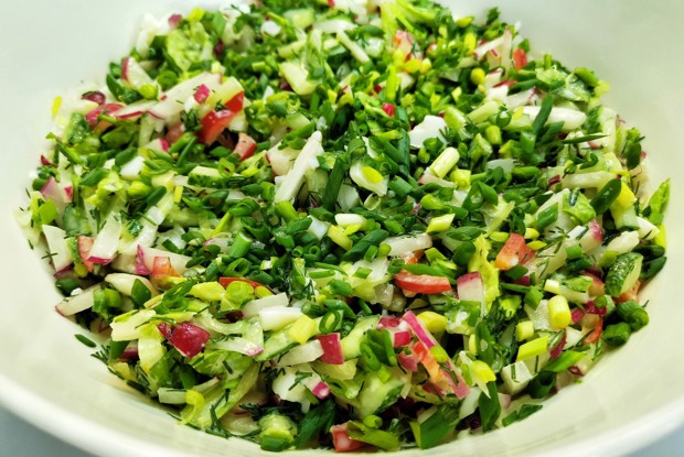 Салат с редисом