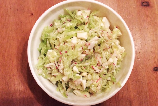 Салат с редькой и яйцом